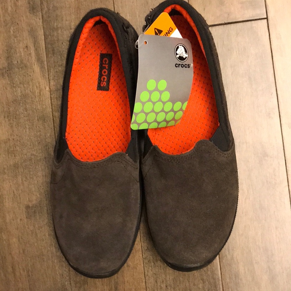 Crocs espresso any weather suede loafer ladies size 8 new with tags